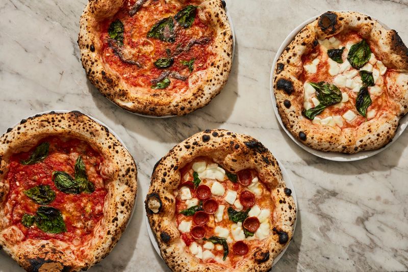 Una Pizza Napoletana Una Pizza Napoletana