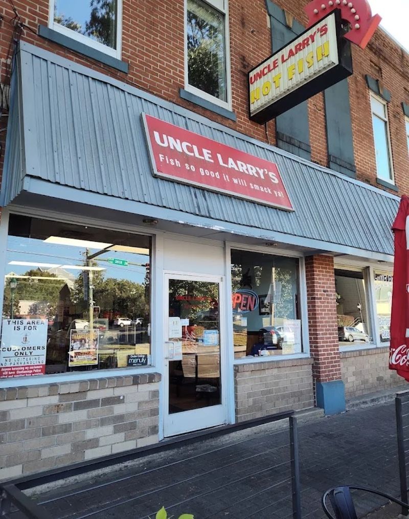 Uncle Larry's Restaurant