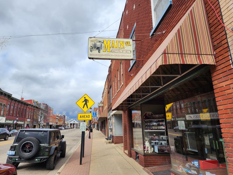 Main St Cafe, Three Rivers