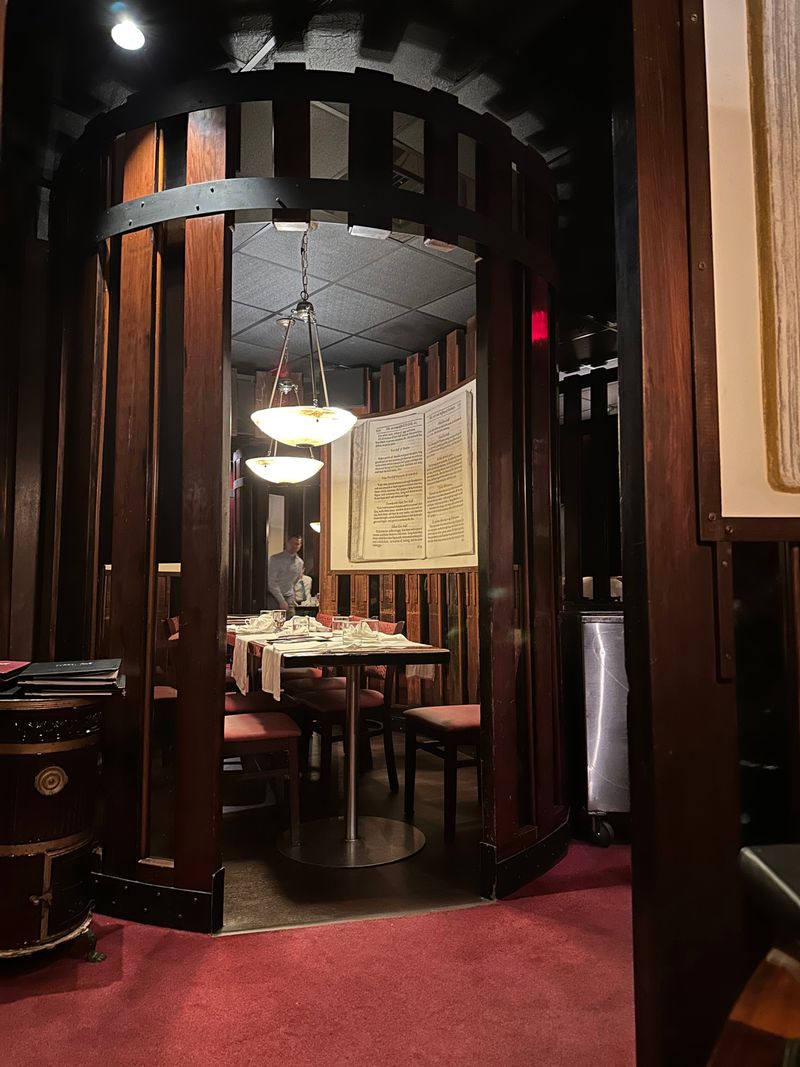 Harry Waugh Dessert Room Experience