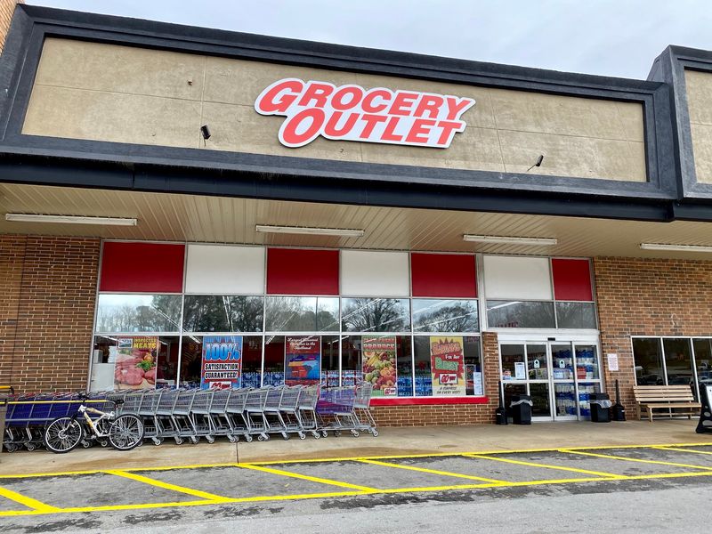 United Grocery Outlet In Summerville