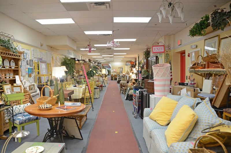Upscale Rummage and Furniture Warehouse, Libertyville, IL Upscale Rummage and Furniture Warehouse, Libertyville, IL