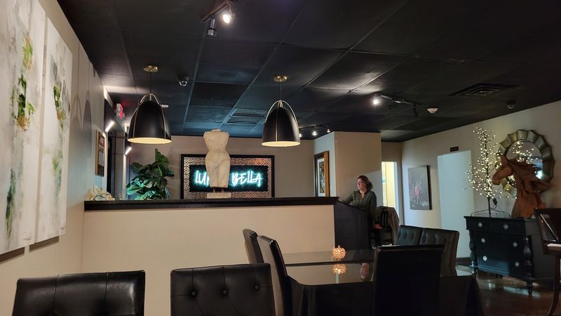 Upscale Yet Intimate Atmosphere Built For Celebrations