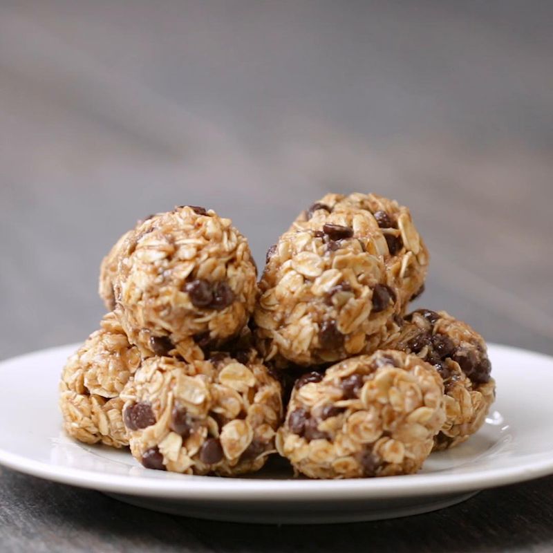 No-Bake Banana Energy Bites
