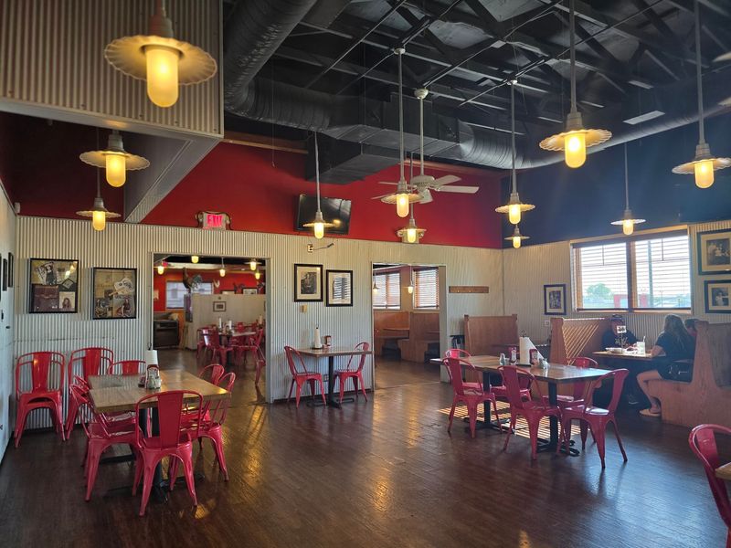 Urban Farmhouse, Highland, IL