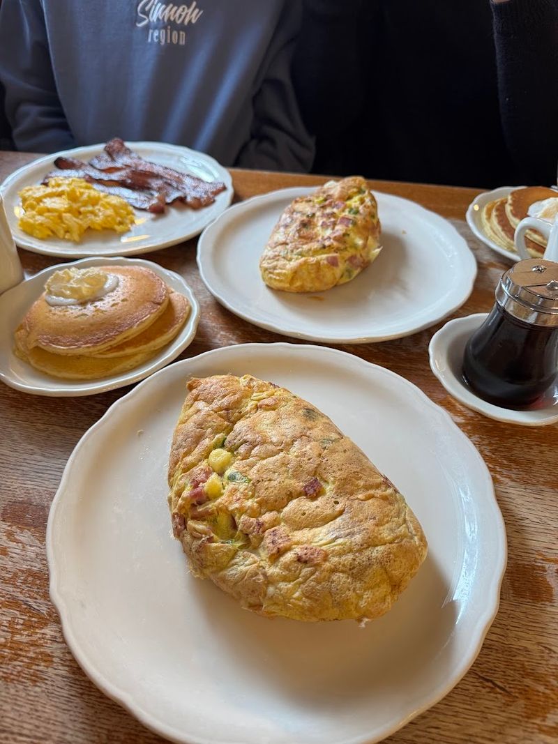 Treat The Omelets Like House Specialties, Not Side Acts
