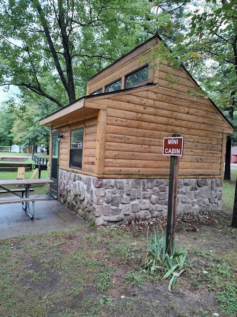 Use The Mini Cabins If You Want Ease