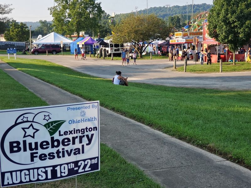 Lexington Blueberry Festival, Lexington, Ohio