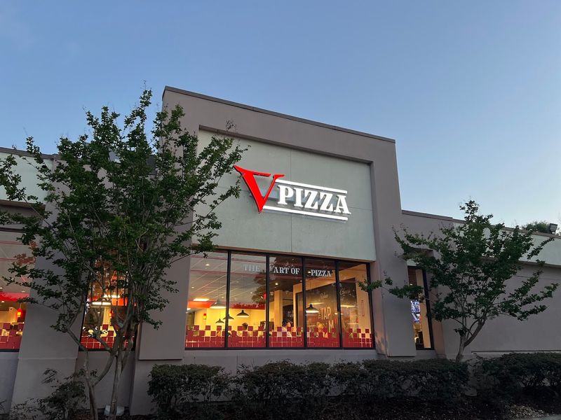 V Pizza & Tap Room - Lake Buena Vista
