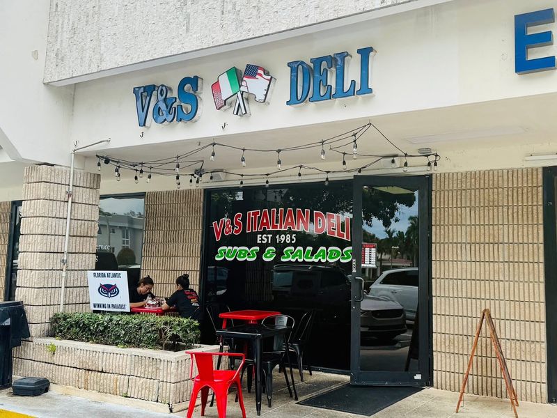 V & S Italian Deli, Boca Raton