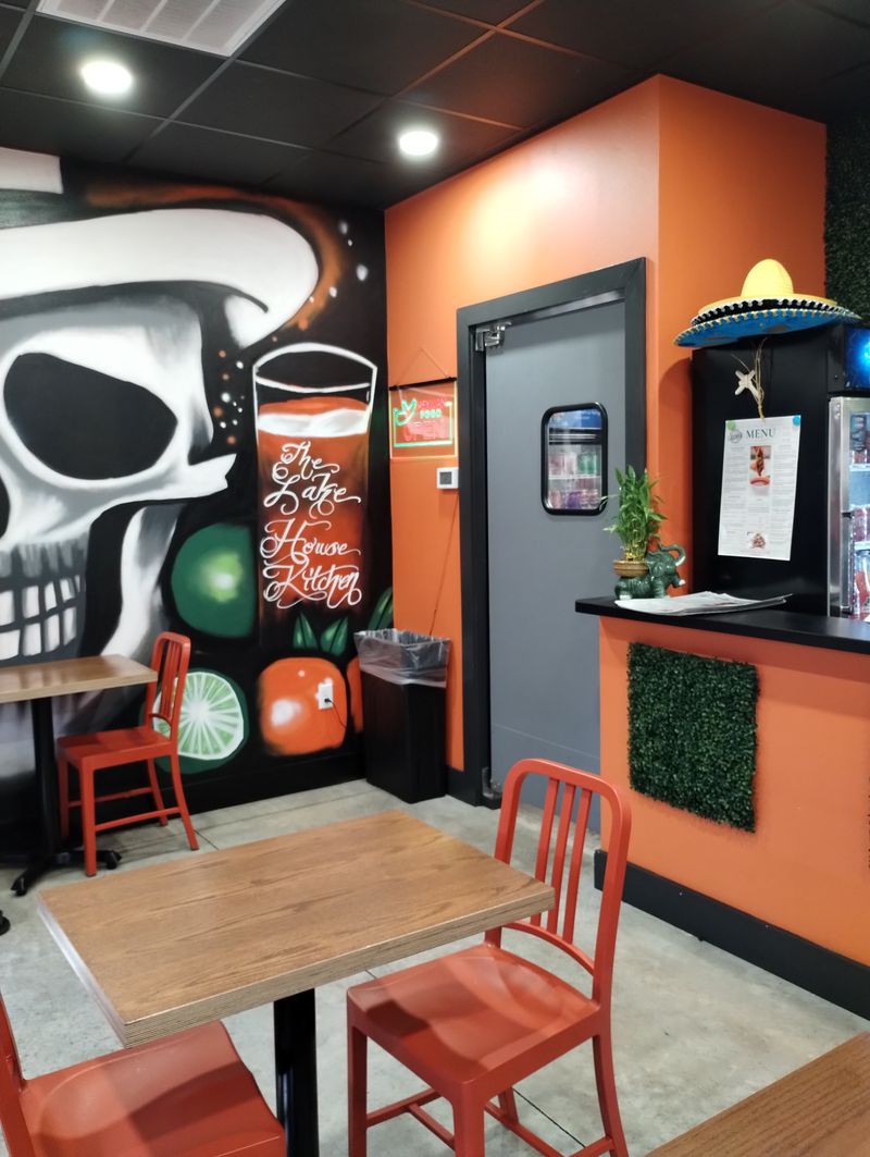 The Lake House Kitchen & Tavern