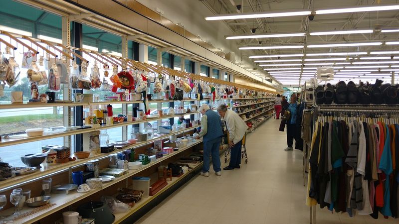 Valley Thrift Store, Kettering