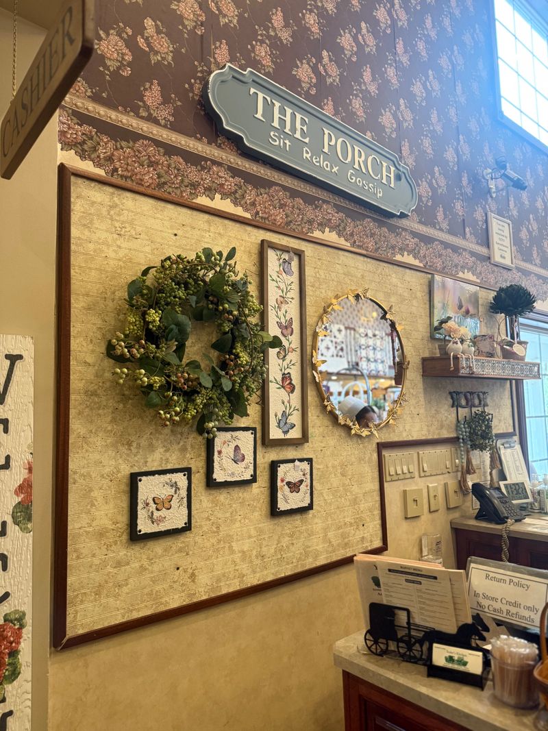 Service That Keeps The Dessert Coming