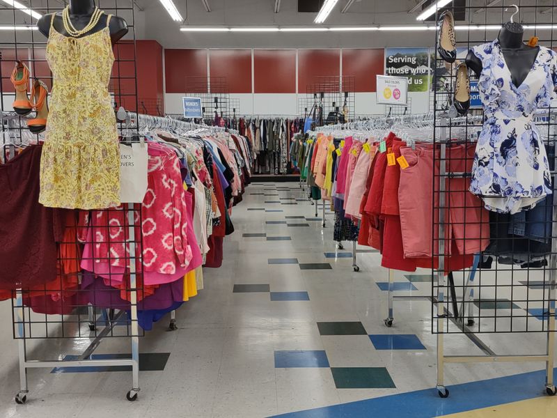 Volunteers Of America Thrift Store, Westland