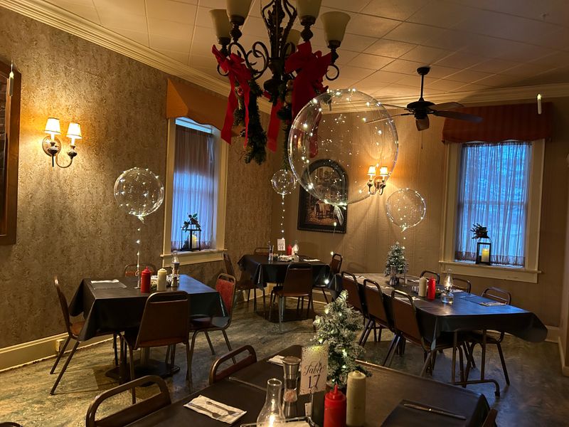 The Roxy Supper Club – Oshkosh, WI