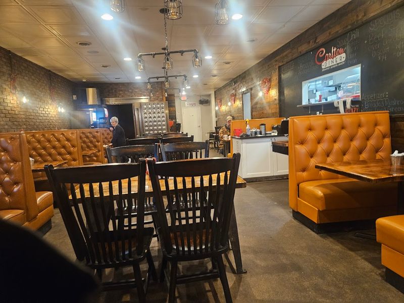 Carlton Dine, Bentleyville