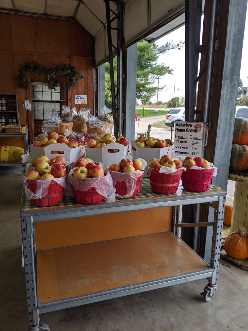 Vanzant Fruit Farms, Lowell