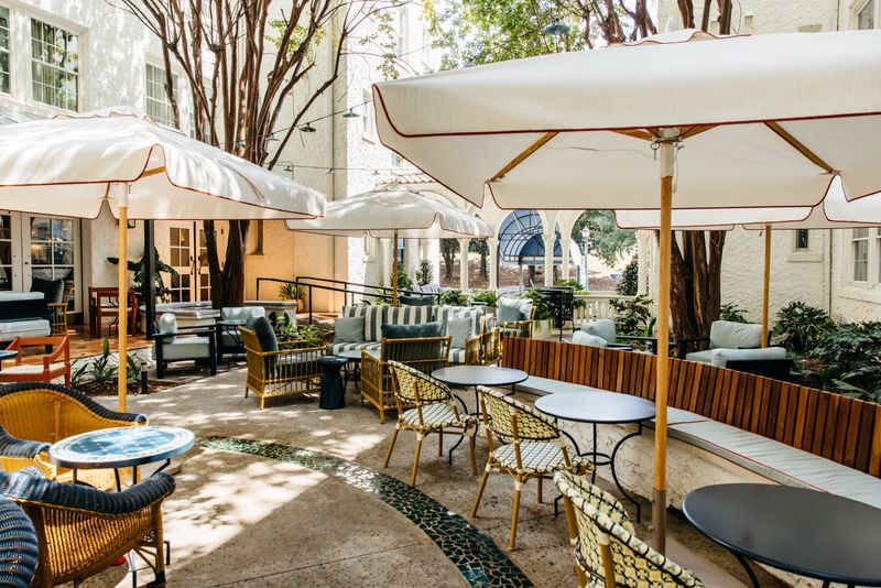 Pom Court at Hotel Granada – Atlanta