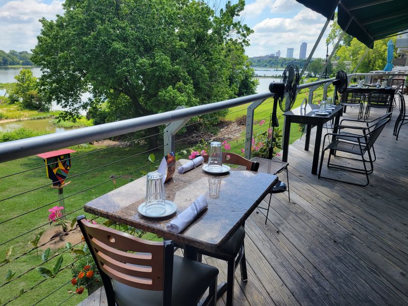 Brave New Restaurant