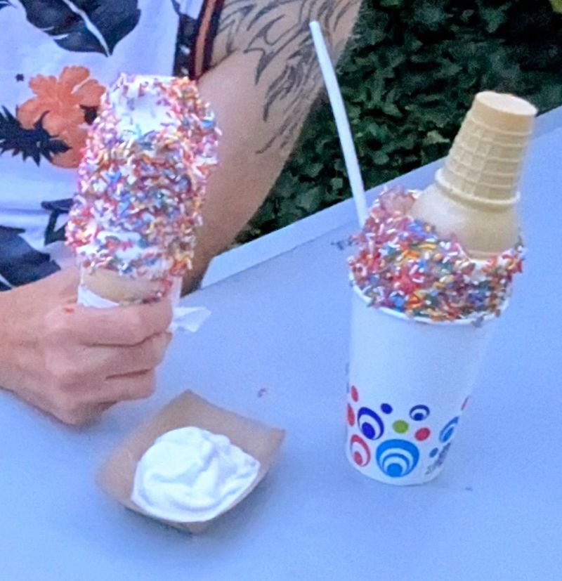 Dipped Waffle Cones That Snap