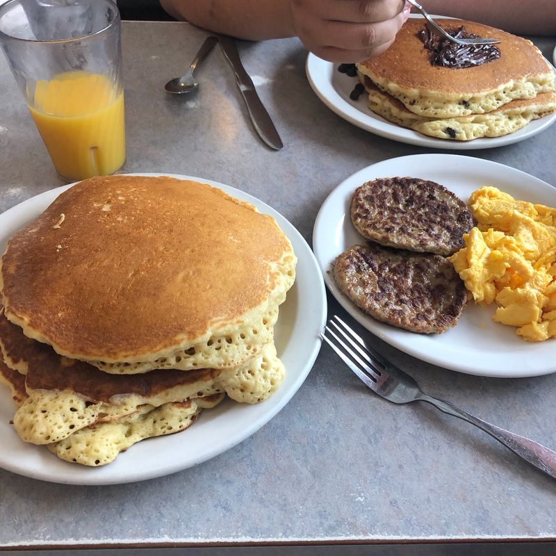 Vegan Pancakes Make This Diner Surprisingly Inclusive
