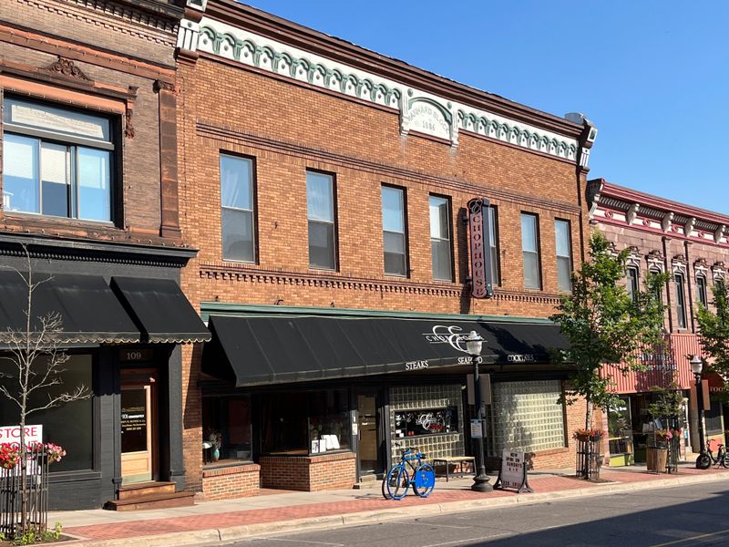 Elizabeth's Chop House – Marquette (UP)