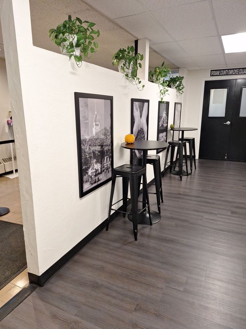 Vern's Café