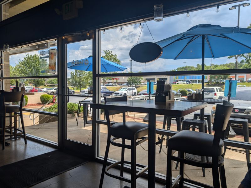 Luca's Mediterranean Café, Little Rock