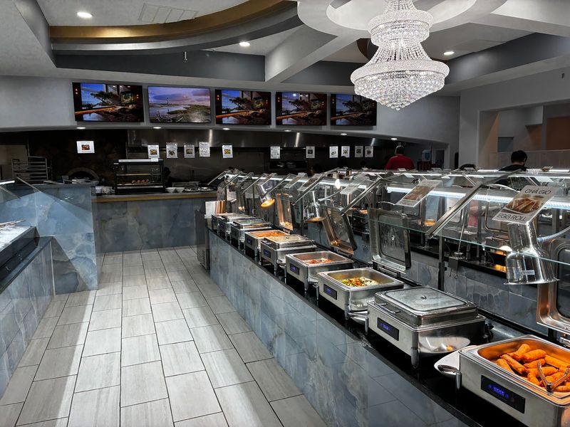 Viet Buffet, Rogers