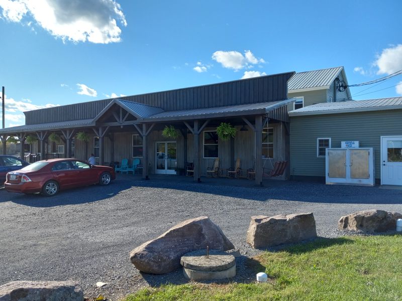 Hostetler's Country Market