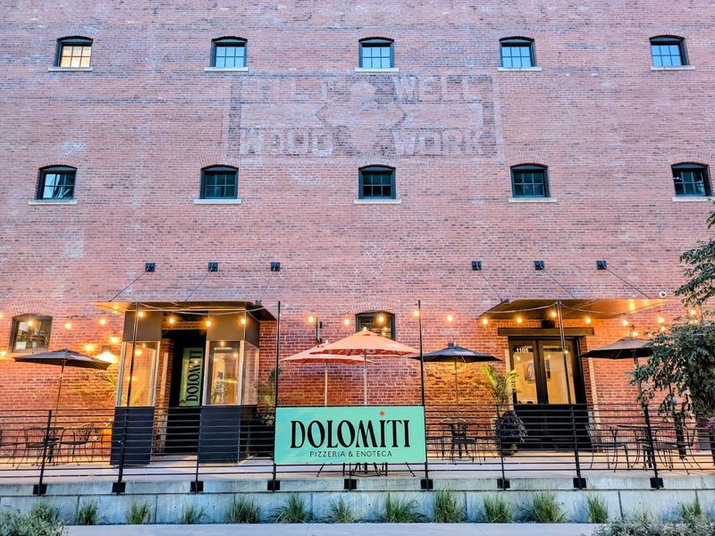 Dolomiti Pizzeria & Enoteca