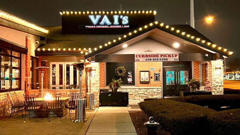 VAI's Italian Inspired Kitchen + Bar – Naperville