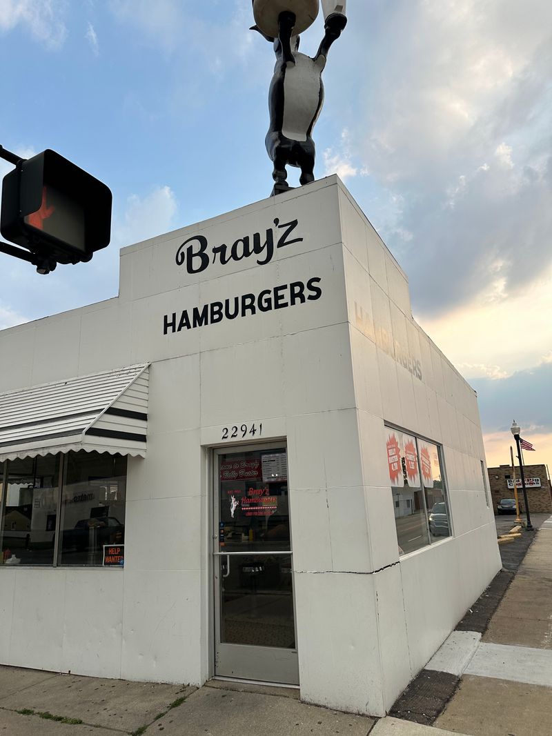 Brayz Hamburgers, Hazel Park