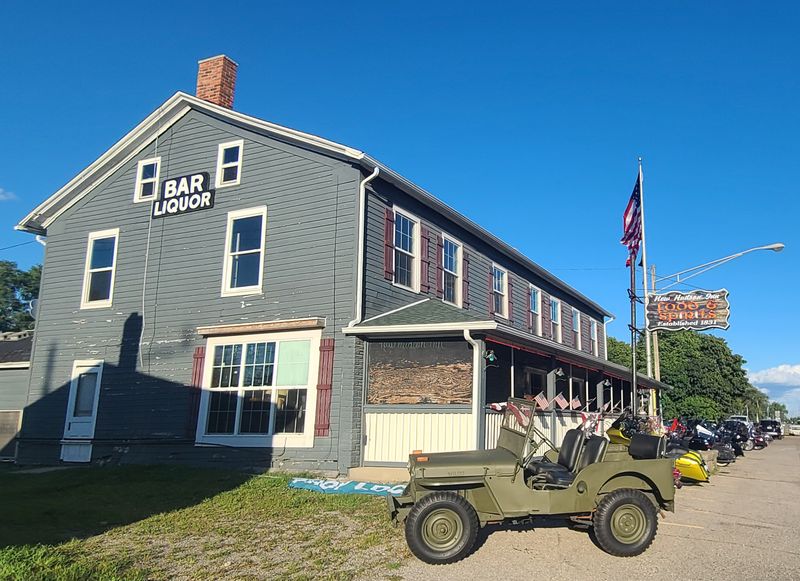 New Hudson Inn – New Hudson