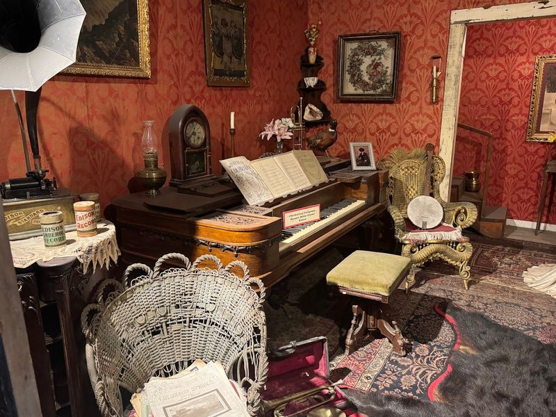 Historic Rooms Frozen Mid-Century