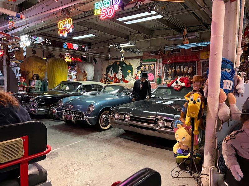 Vintage Cars That Stop You In Your Tracks