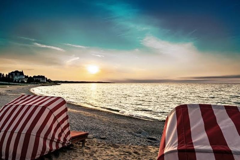 S'mores By The Lakeside Fire Pits