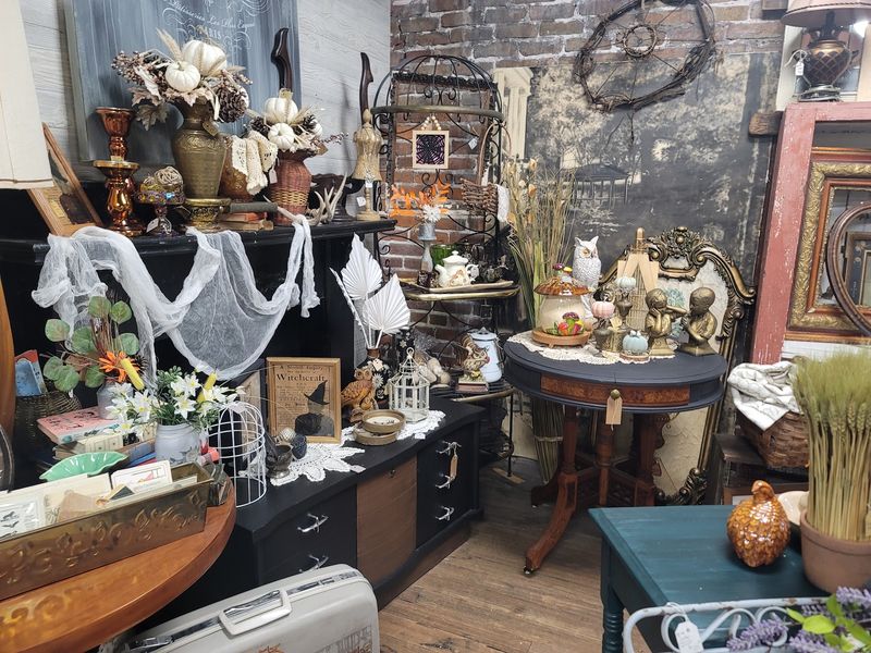 Vintage Clothes, Jewelry, And Things You Never Knew Existed