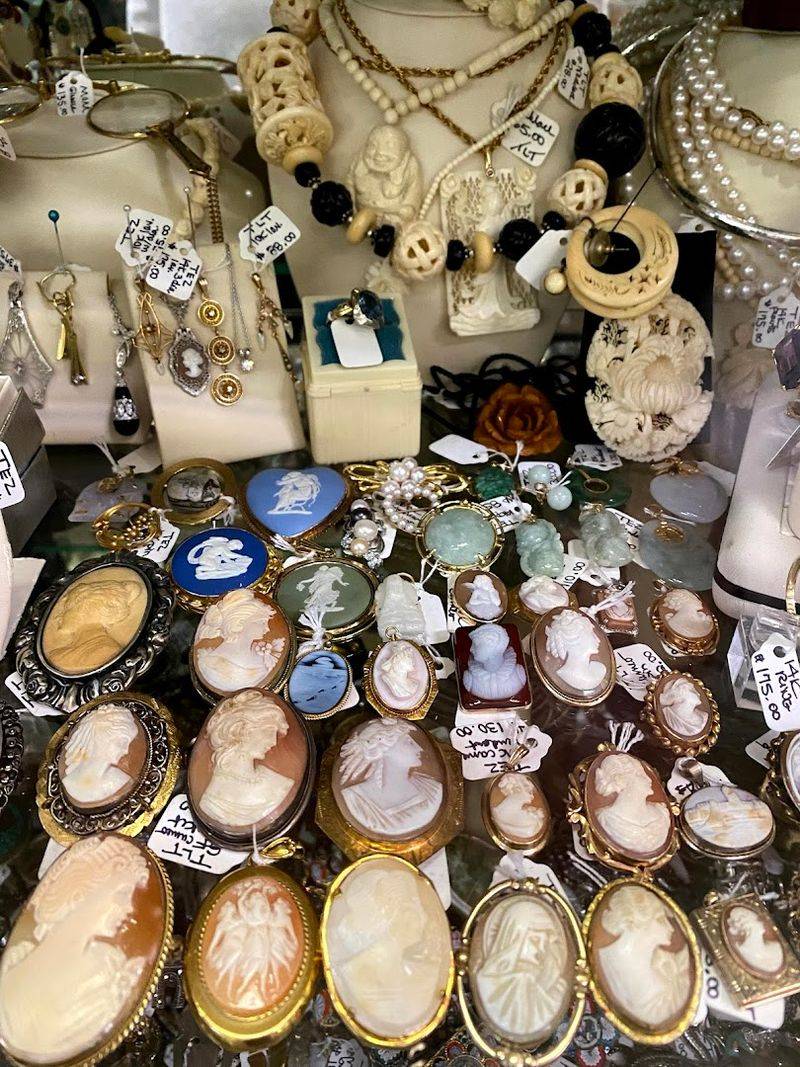 The Organization Question That Sparks Debate