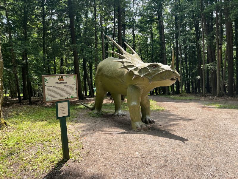 Vintage Dinosaurs That Show Their Age Vintage Dinosaurs That Show Their Age