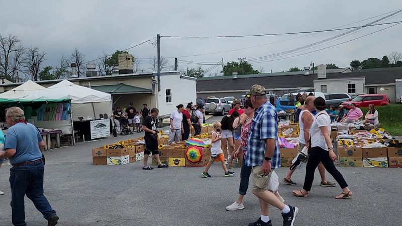 Vintage Finds And Flea Market Treasures For The Dedicated Bargain Hunter Vintage Finds And Flea Market Treasures For The Dedicated Bargain Hunter
