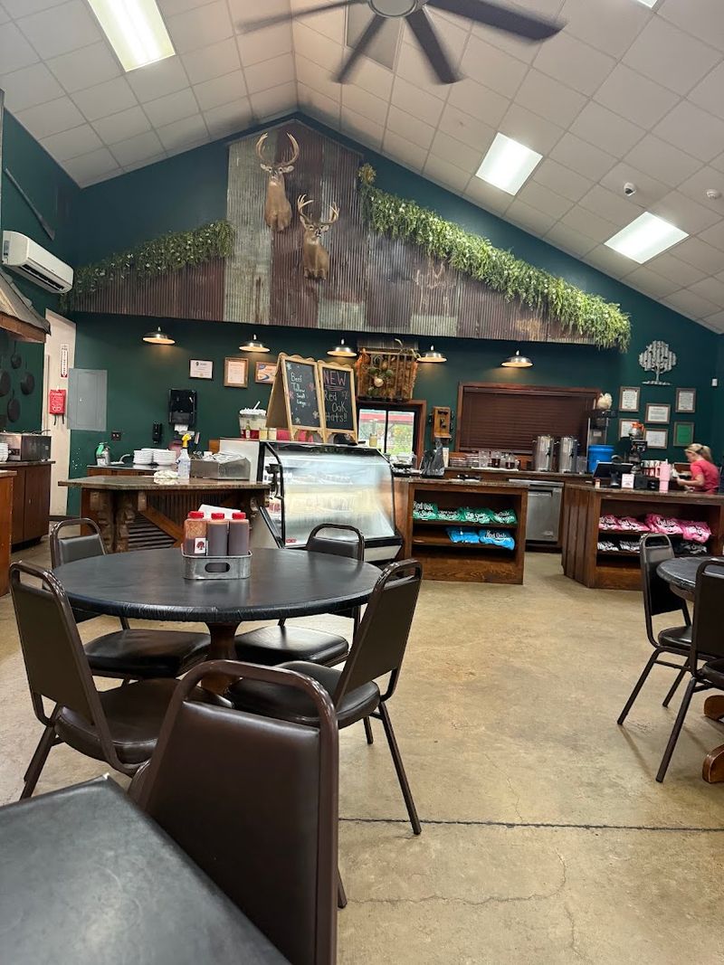 Casual American Menu Built Around Comfort Classics