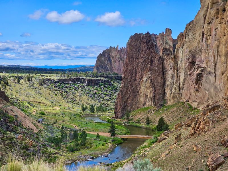 Misery Ridge and Summit Trail Loop - Smith Rock State Park, near Terrebonne