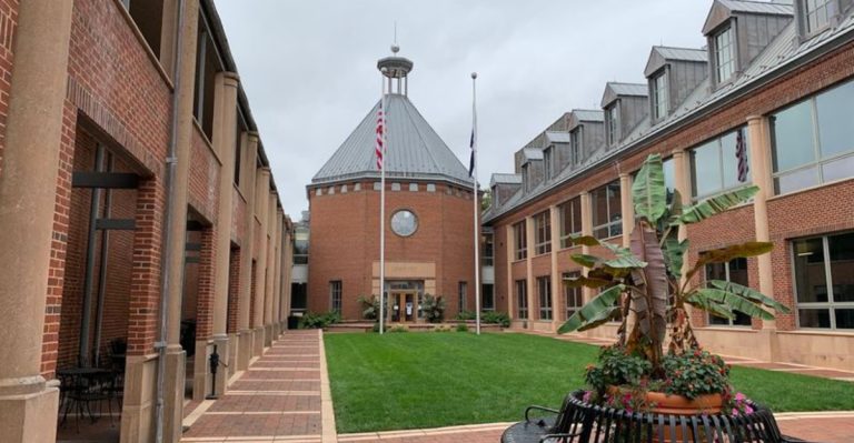 Virginia’s Historic Market Town Makes Antiquing Feel Like A Full Weekend Sport