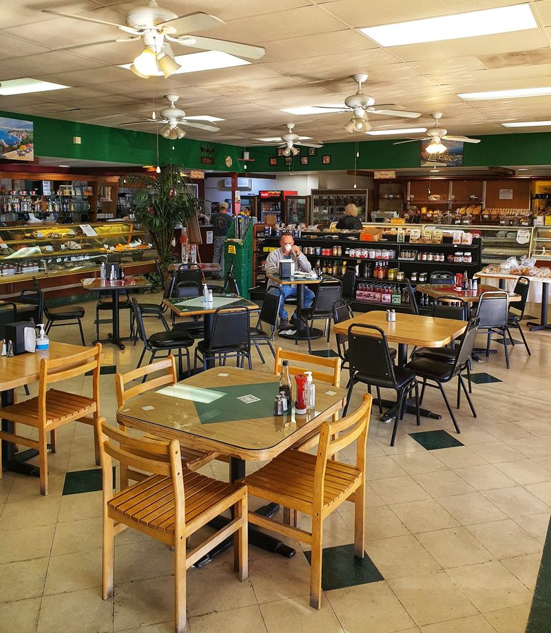Viro's Italian Bakery And Cafe, Tucson