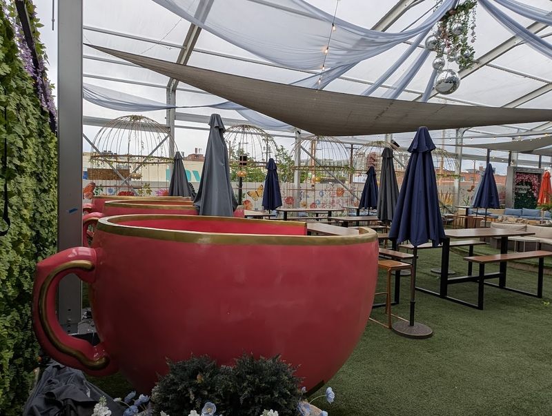 The Atmosphere Does The Heavy Lifting Before The Food Arrives