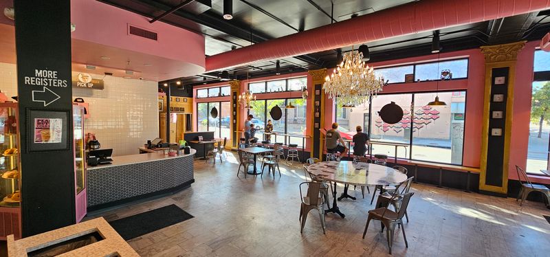 Voodoo Doughnut (Broadway)