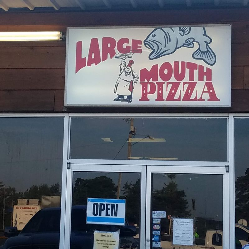 Largemouth Pizza