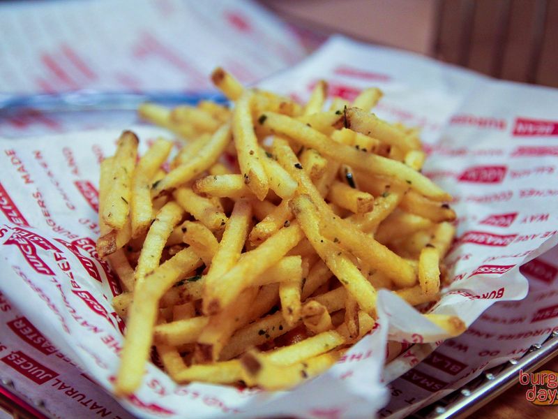 WORTH IT: Smashburger Smash Fries