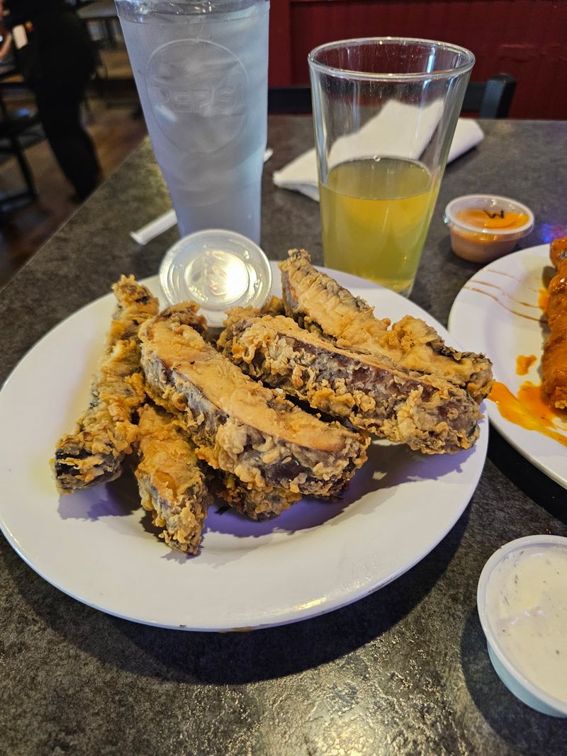 Waffle Fries and Fried Mushroom Favorites